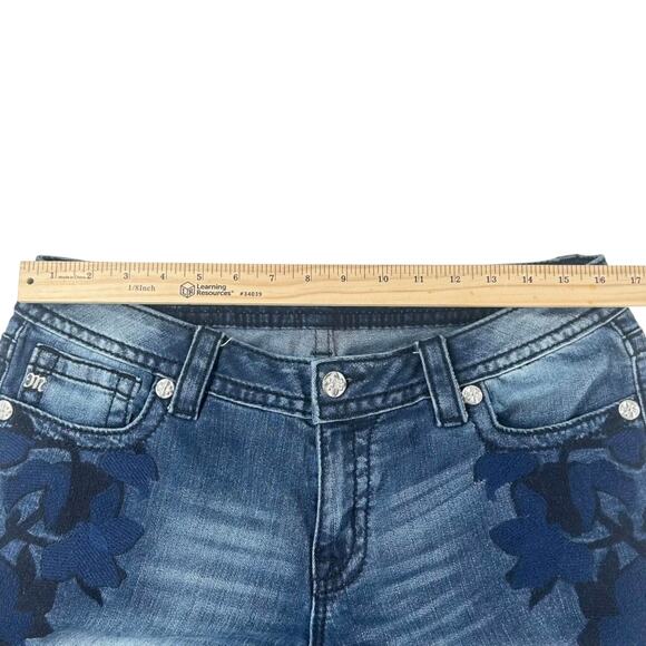 Miss Me Jeans Womens 32 Ankle Skinny Cropped Distressed Floral Embroidered Denim - Picture 7 of 8
